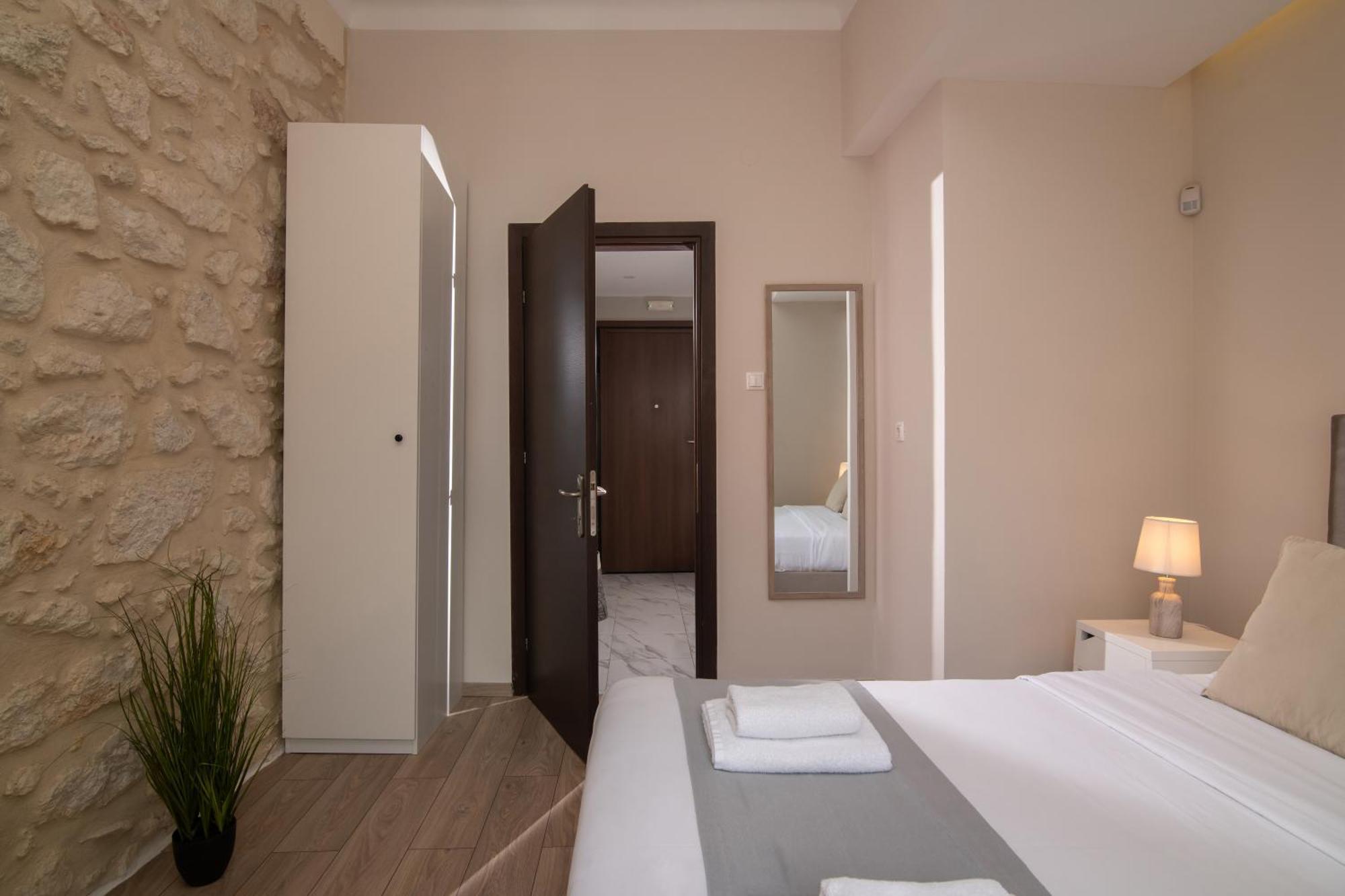 The Central Boutique Apartments Ираклион Экстерьер фото